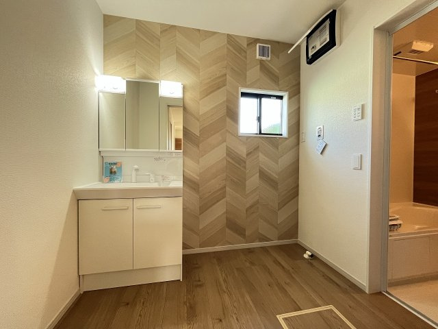 【洗面所】 | 糟屋郡宇美町桜原1丁目10期・平屋　1号棟（全1棟）【仲介手数料無料・0円】 | 施工例。施工例は完成時と異なる場合があります。