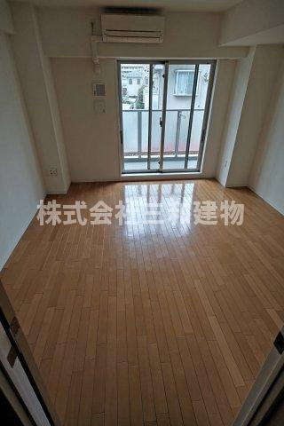 プライムコート成増の居間・リビング|同タイプ別号室参考写真