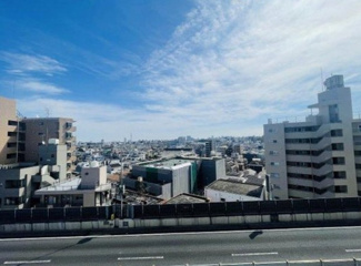 【展望】 | 南面バルコニー完備！陽光が満遍なく室内に差し込みます！