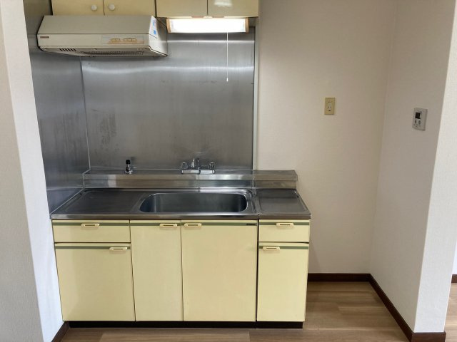 ライジングハラダのキッチン|きれいなキッチンです