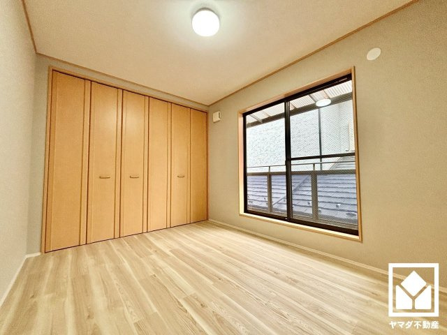 伏見区革屋町の洋室