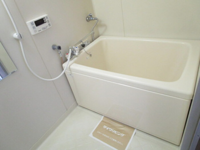 【浴室】 | ファミーユ佐藤 | 参考写真（同物件別部屋）