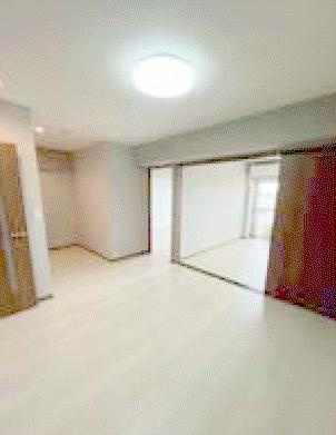 草加スカイハイツの居間・リビング