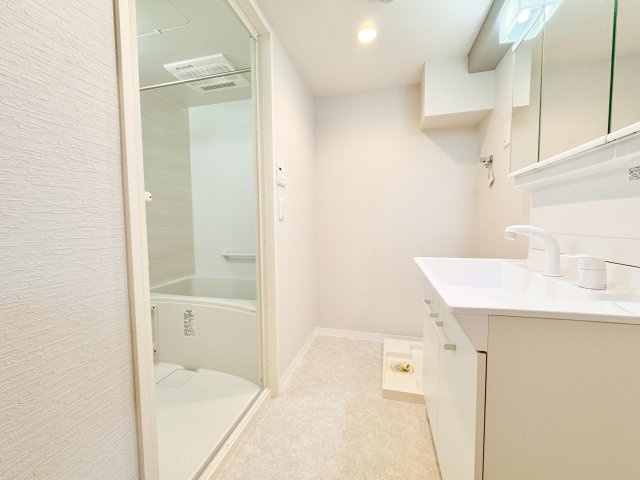 草加スカイハイツのランドリースペース