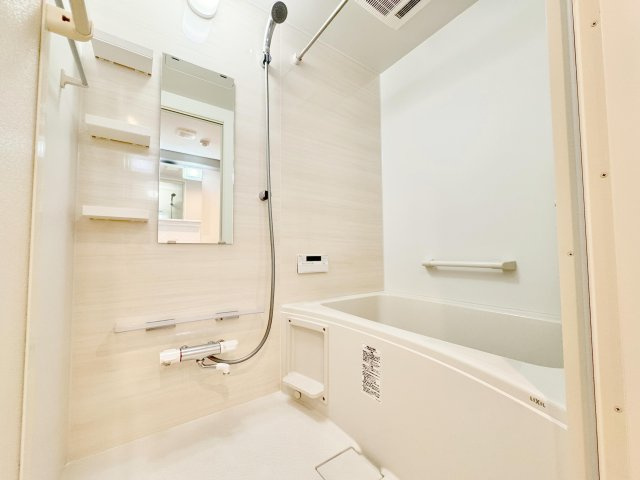 草加スカイハイツの浴室