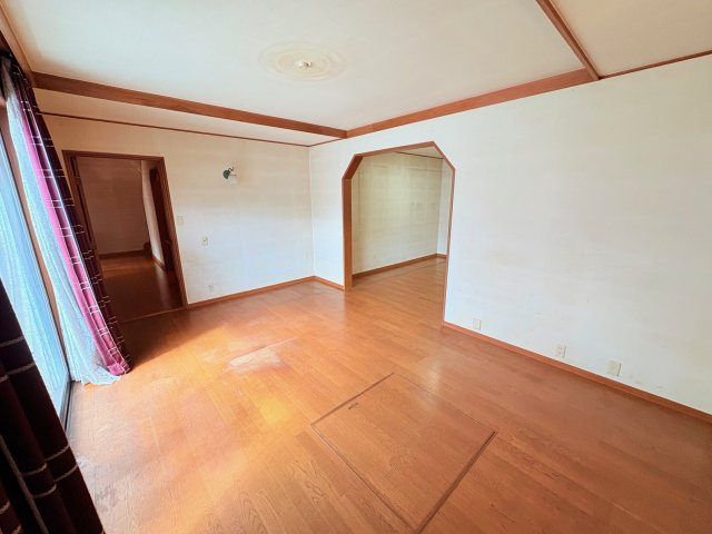 神戸市須磨区神撫町4丁目戸建の洋室