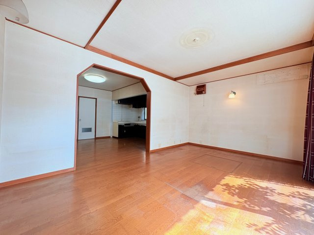 神戸市須磨区神撫町4丁目戸建の居間・リビング