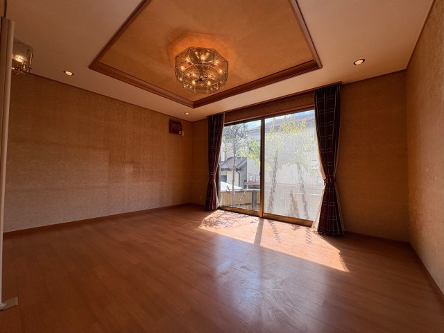 神戸市須磨区神撫町4丁目戸建の洋室