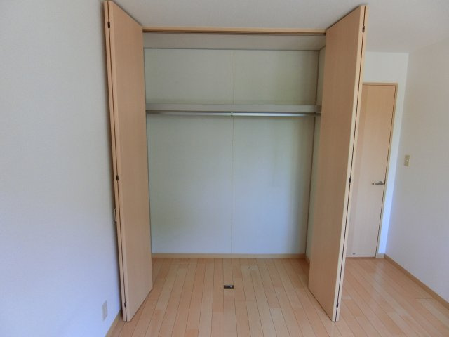 グランシャリオ小森野の収納