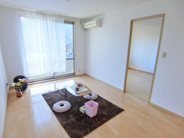 グランシャリオ小森野の居間・リビング