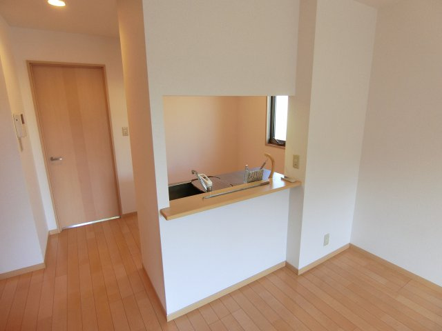 グランシャリオ小森野のキッチン|作業効率の良い対面式のキッチンです♪