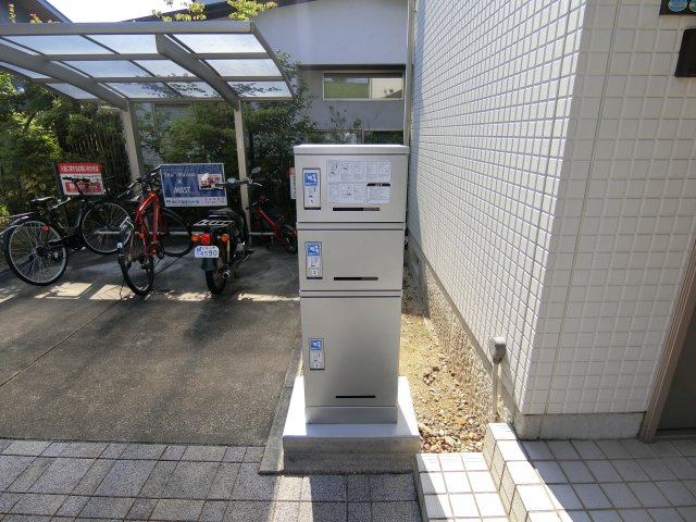 グランシャリオ小森野のその他共用部分|アマゾン等のネットショッピングをご利用の際はとても便利な宅配BOXをご利用頂けます♪