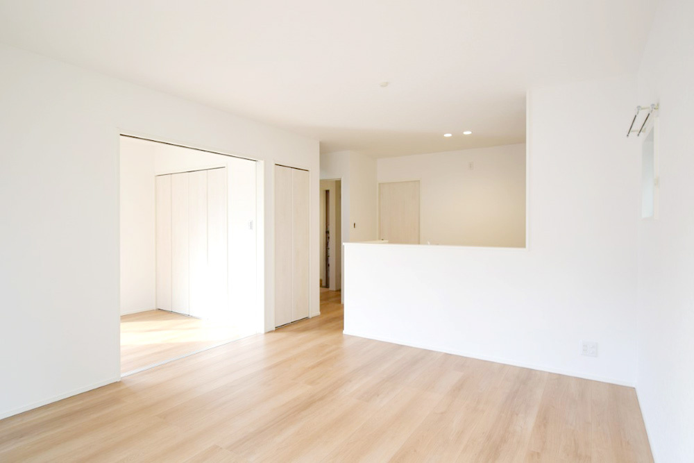 南国市大そね建売③の居間・リビング|※施工事例です。実際とは異なります。