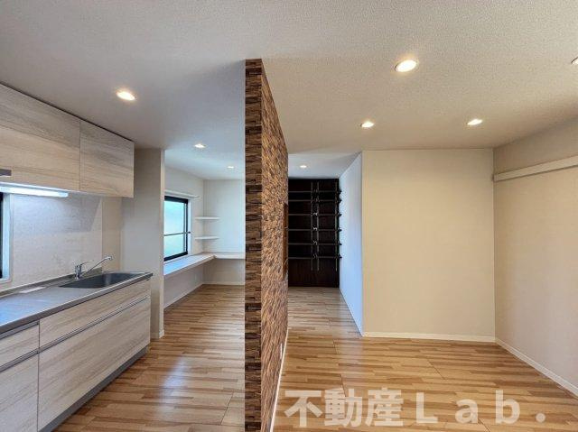 モダニティ八分字　B棟のキッチン