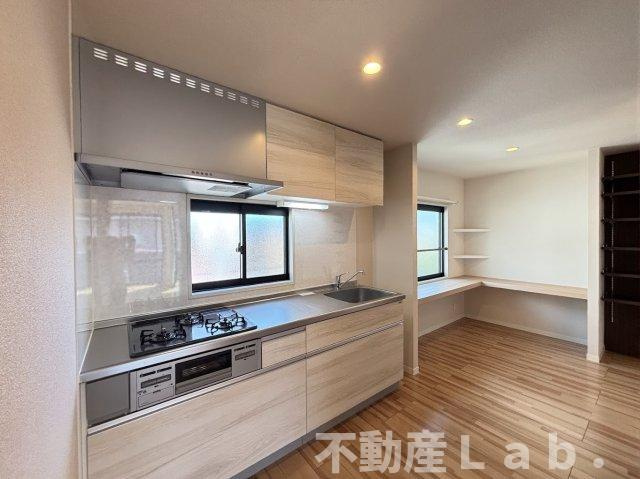 モダニティ八分字　B棟のキッチン