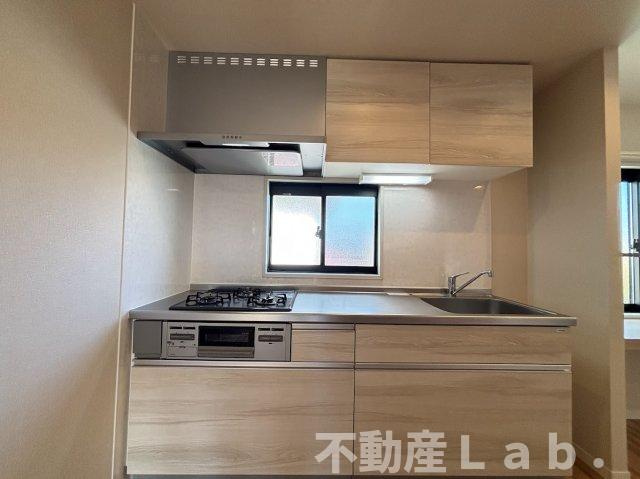 モダニティ八分字　B棟のキッチン