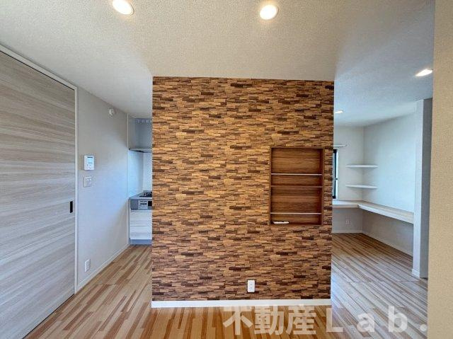 モダニティ八分字　B棟の内装