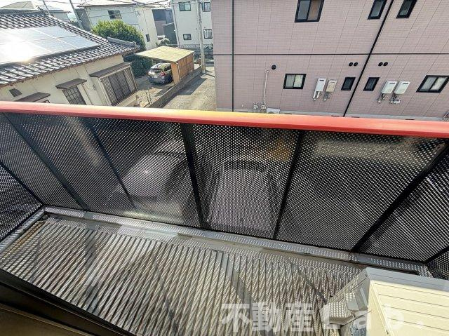 モダニティ八分字　B棟のバルコニー