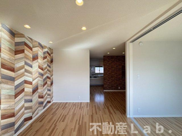 モダニティ八分字　B棟の内装