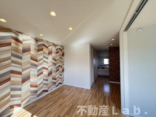 モダニティ八分字　B棟の内装