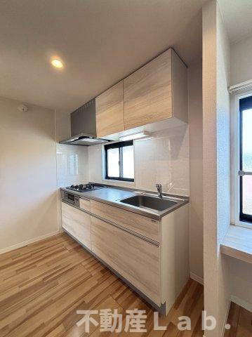 モダニティ八分字　B棟のキッチン