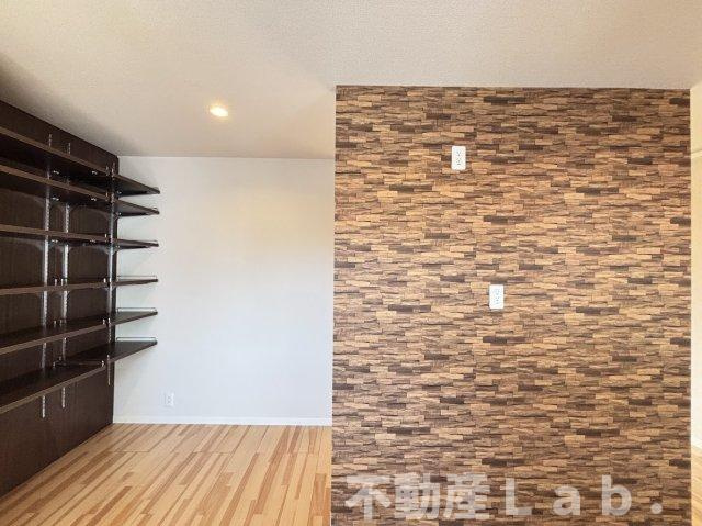 モダニティ八分字　B棟の内装