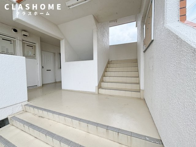 スカイコート鈴木　　　刈谷市近郊の賃貸はクラスホーム刈谷店のエントランス