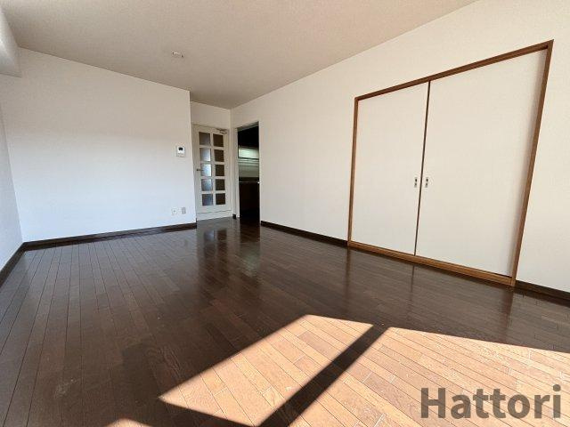 プレシオ緑ヶ丘の居間・リビング