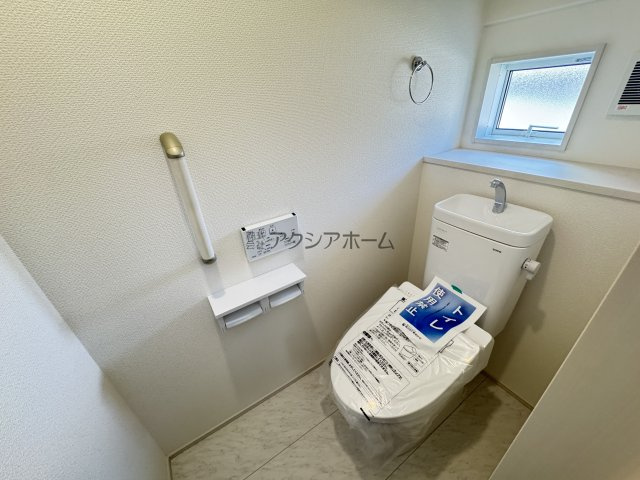 東村山市秋津町4丁目・全7棟　新築一戸建　7号棟のトイレ|温水洗浄機能付