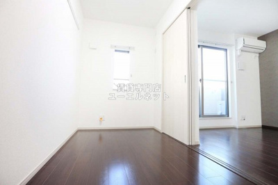 【設備】 | ベネスタ千里中央 | 明るく開放感のある室内