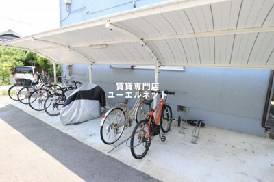 【その他共用部分】 | ベネスタ千里中央 | 自転車通勤にも便利な駐輪場付き♪