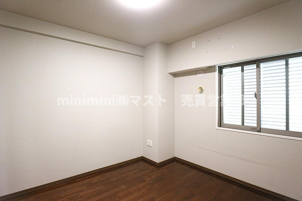 メゾンドール瓢箪山の洋室