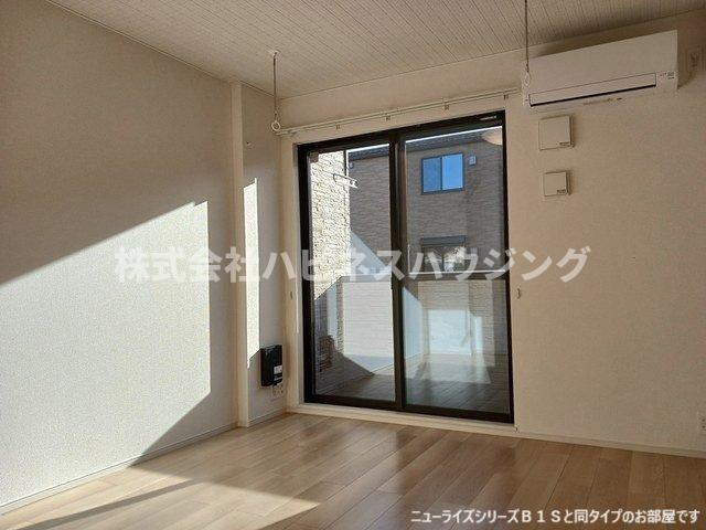 ＤＫ　ＳＷＡＮの居間・リビング