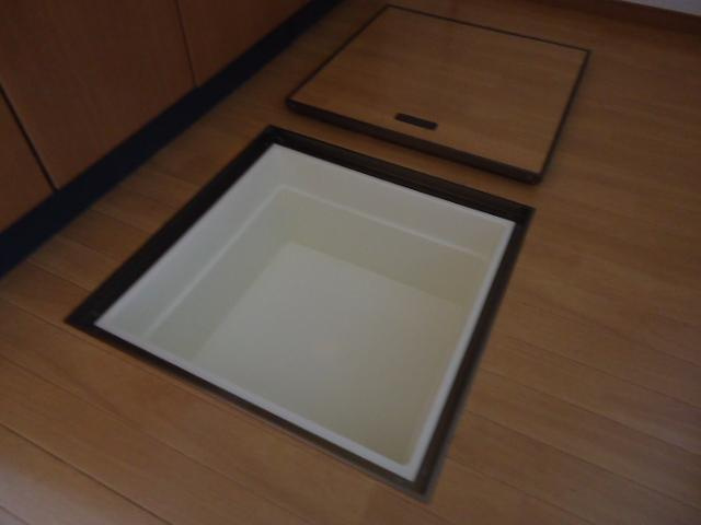 パイラス暁の収納|床下収納