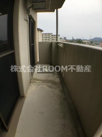 ユーミーアローレのバルコニー|お洗濯にも便利なバルコニー付き