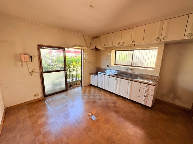 神戸市北区唐櫃台4丁目戸建のキッチン