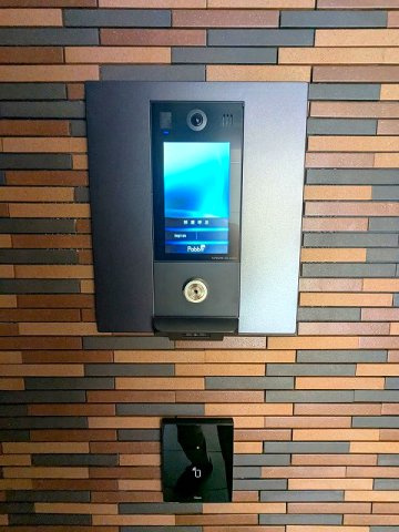 DUO FLATS浅草蔵前のセキュリティ|タッチキーのモニター付オートロックセキュリティ