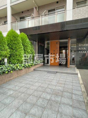 スパシエ　リーヴァ浅草のエントランス
