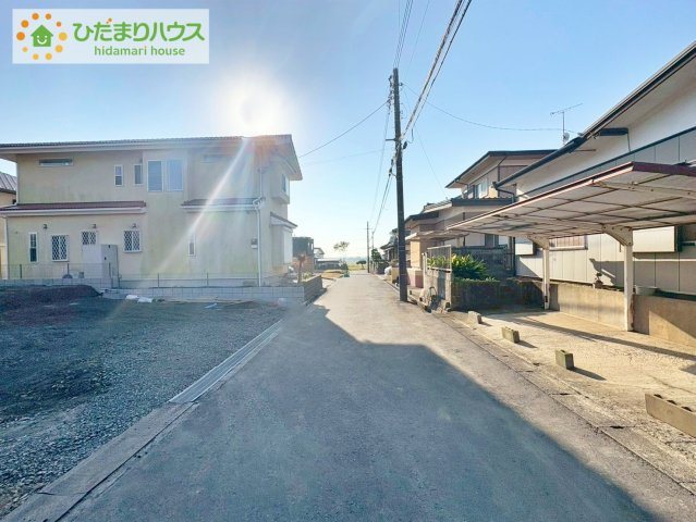 ハートフルタウン津田　新築戸建の前面道路含む現地写真
