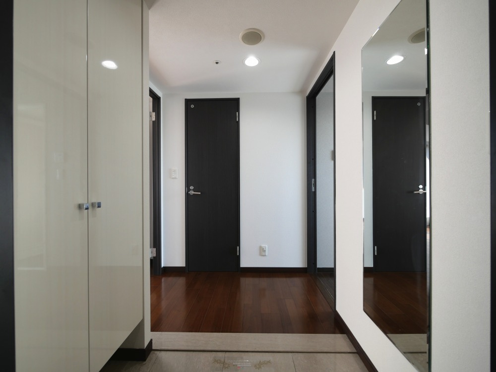 アステリオ北堀江 ザ・メトロタワーの玄関