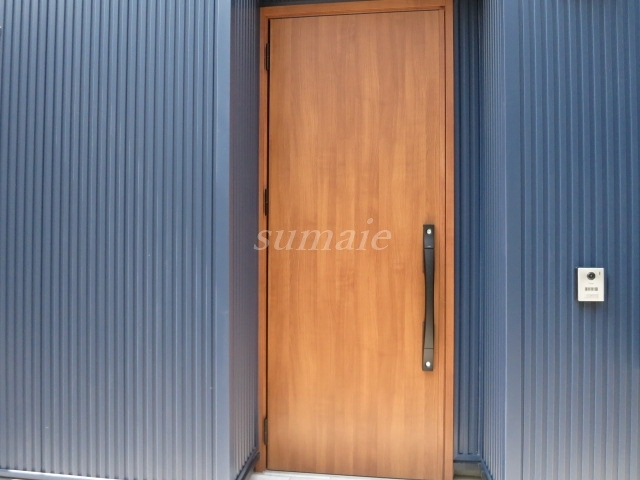 東十条賃貸住宅のロビー|戸別玄関です☆