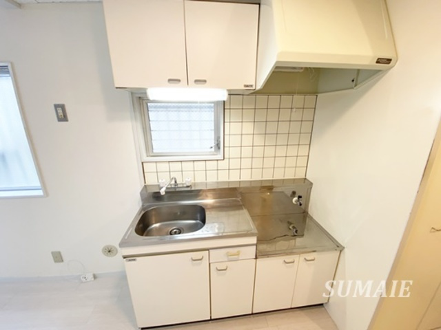 エクセルハイムのキッチン|収納力もあるキッチン☆