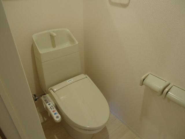 Allez Crest Neo（アレ　クレスト　ネオ）のトイレ|シャワー付トイレ