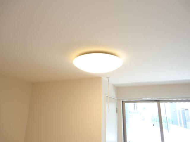 Allez Crest Neo（アレ　クレスト　ネオ）の設備|照明