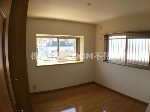 Y＆M　ISAMUの洋室|コンパクトで使いやすい洋室です