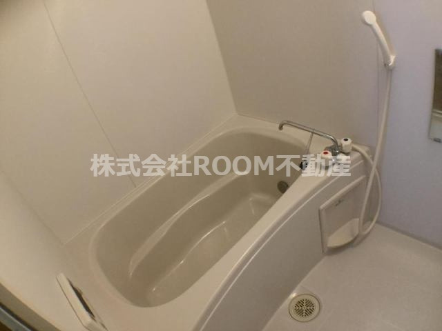 Y＆M　ISAMUの浴室|きれいなお風呂です