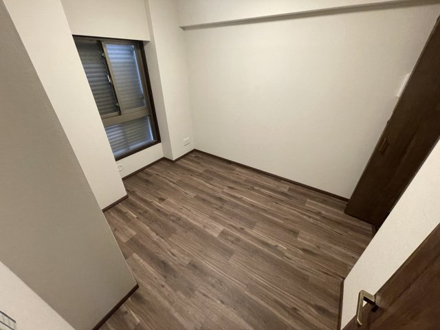 ソルシェール須磨北の洋室