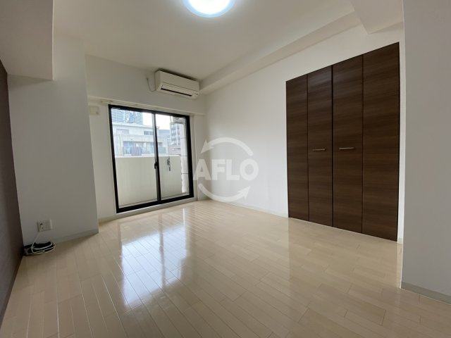 ラグゼ江戸堀の居間・リビング|ラグゼ江戸堀　開放的な室内