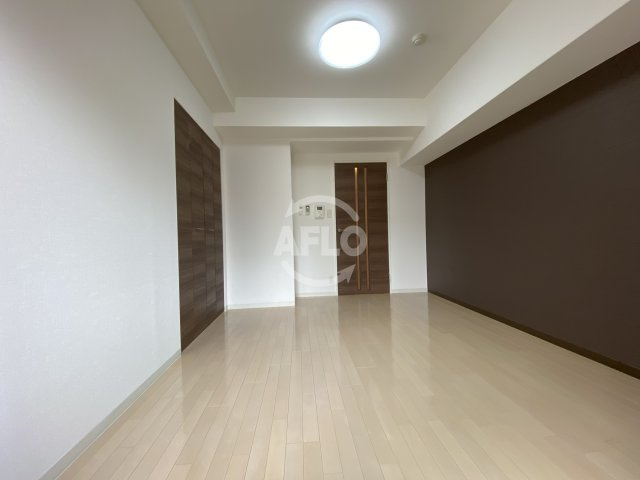 ラグゼ江戸堀の居間・リビング|ラグゼ江戸堀　明るい室内