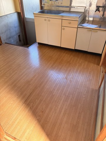 ㈱坂本煉瓦工場貸家のキッチン|お料理しやすいキッチンです